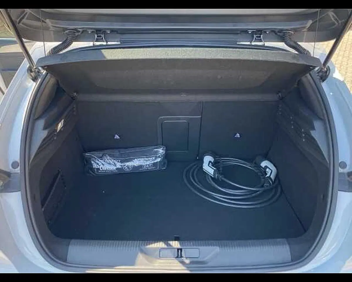 Peugeot 308 nuova a Cremona (13)