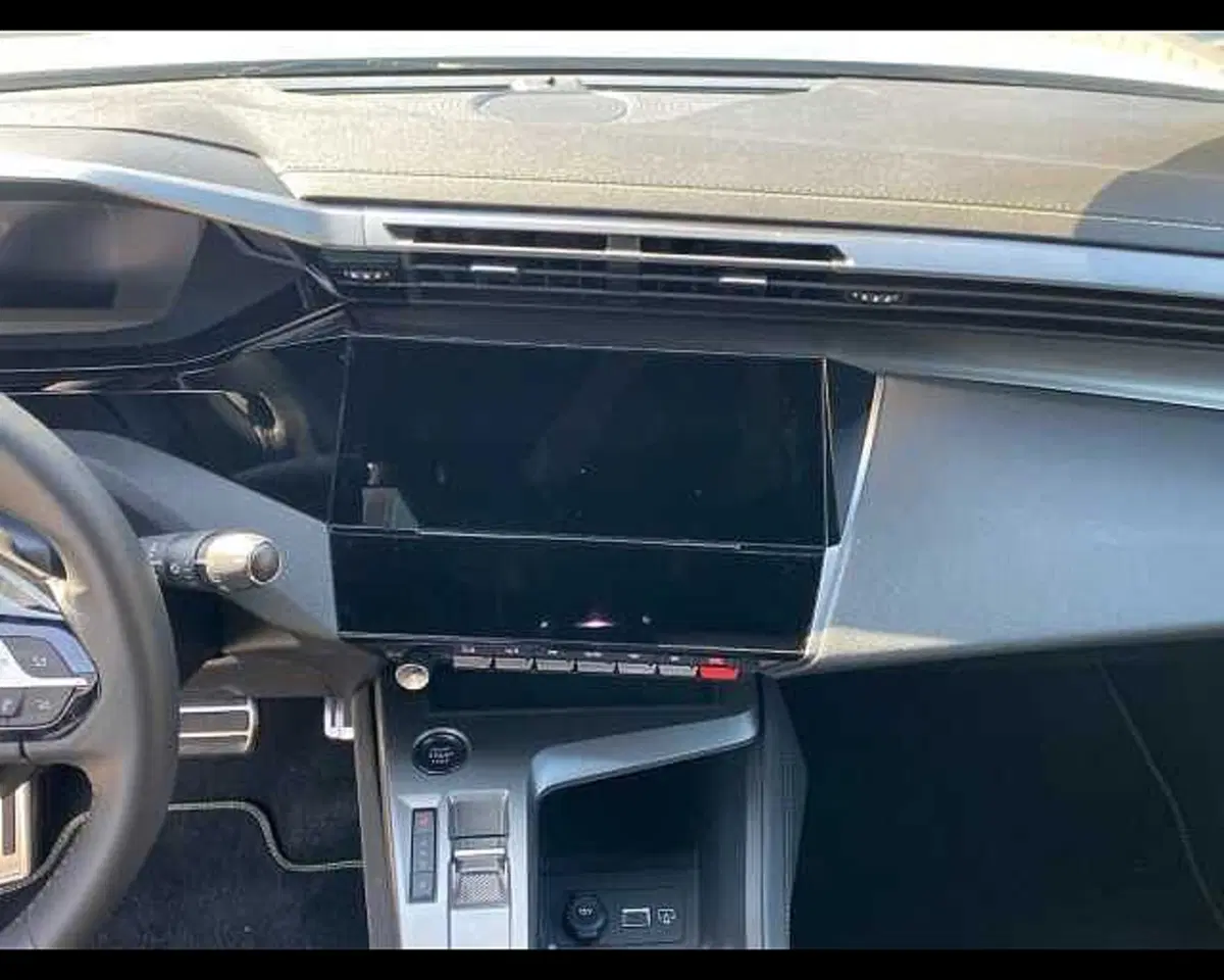 Peugeot 308 nuova a Cremona (8)
