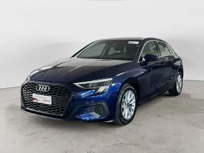 Audi A3 Sportback 30 TDI S tronic Business del 2023 usata a Pozzuoli