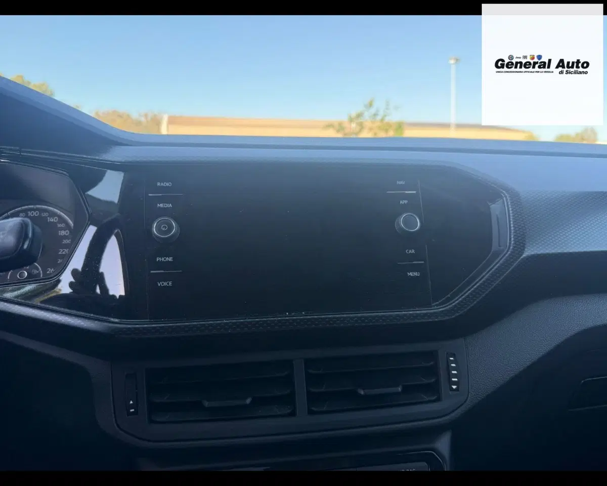 Volkswagen T-Cross usata a Lucca (14)