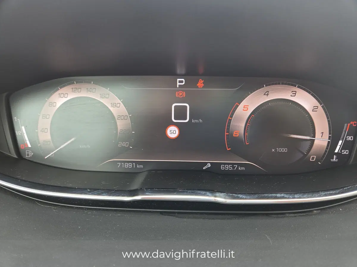 Peugeot 5008 usata a Cremona (12)