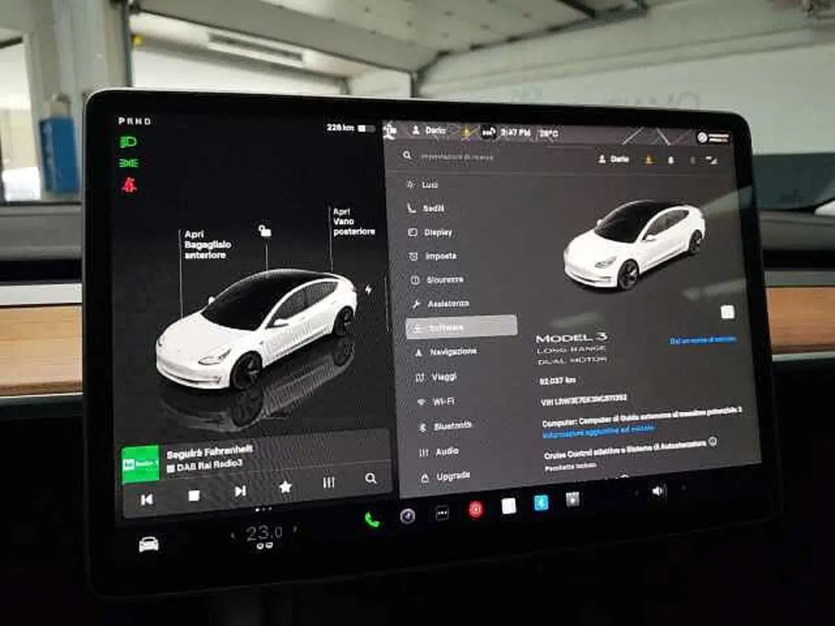 Tesla Model 3 usata a Milano (20)
