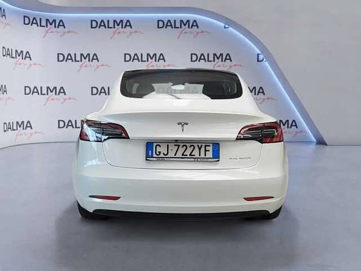Tesla Model 3 usata a Milano (4)