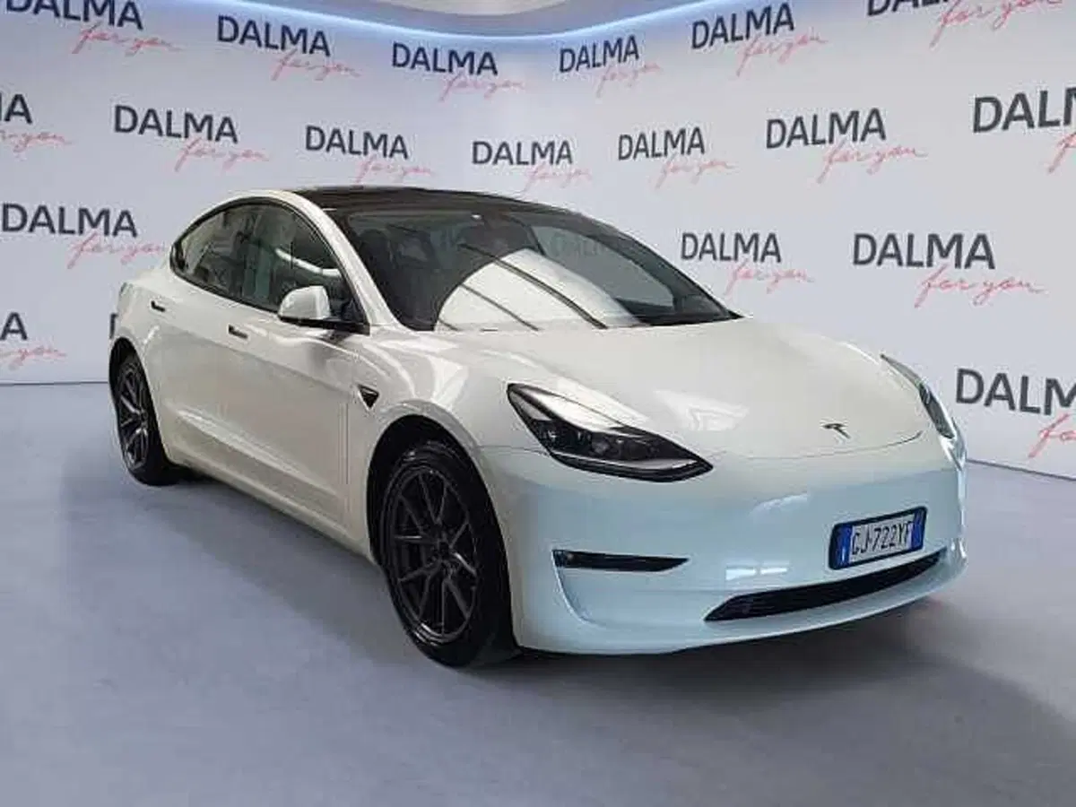Tesla Model 3 usata a Milano (7)