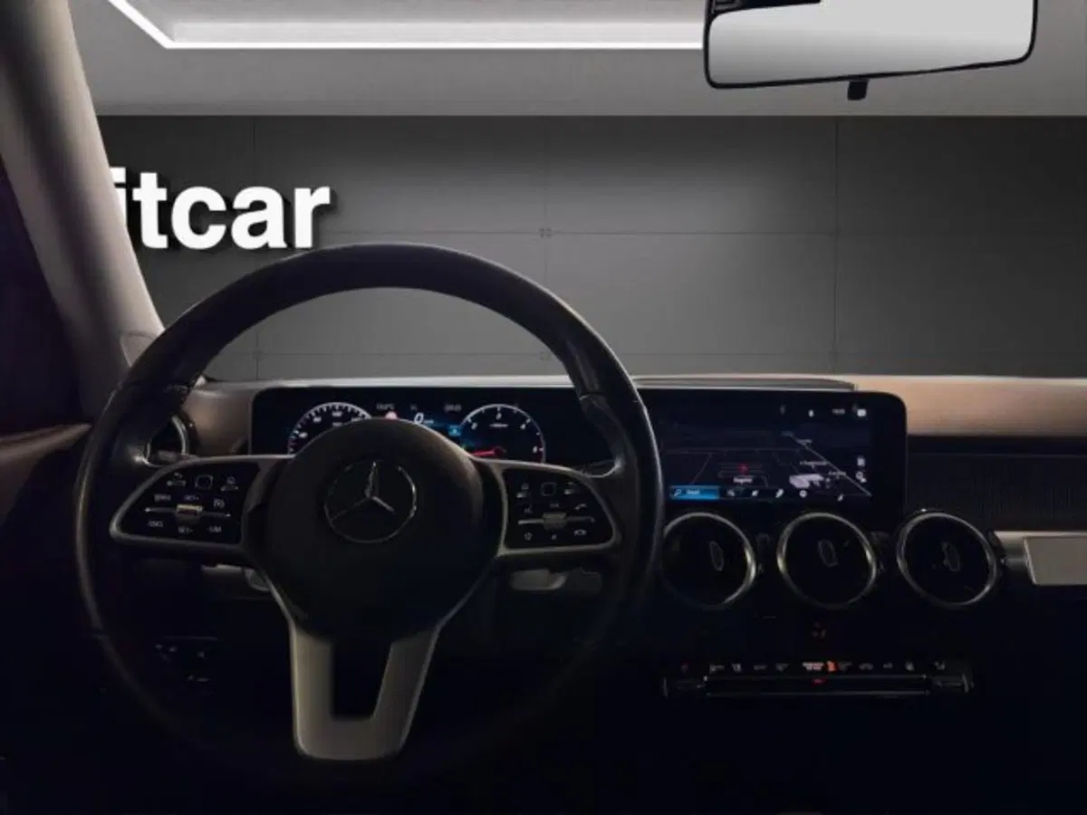 Mercedes-Benz GLB usata a Novara (9)