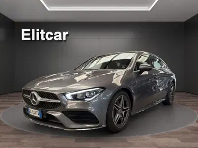 Mercedes-Benz CLA Shooting Brake 200 Automatic Shooting Brake Premium del 2020 usata a Dormelletto