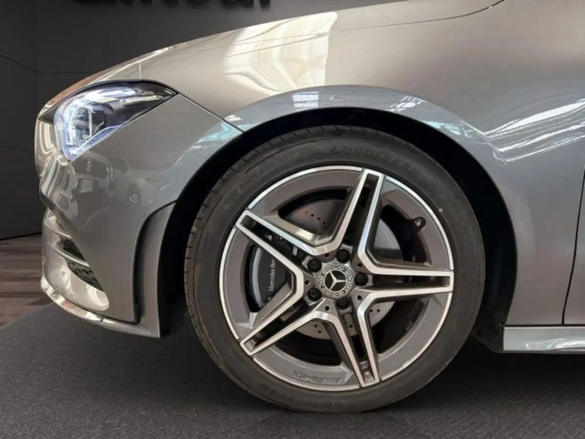 Mercedes-Benz CLA Shooting Brake usata a Novara (13)