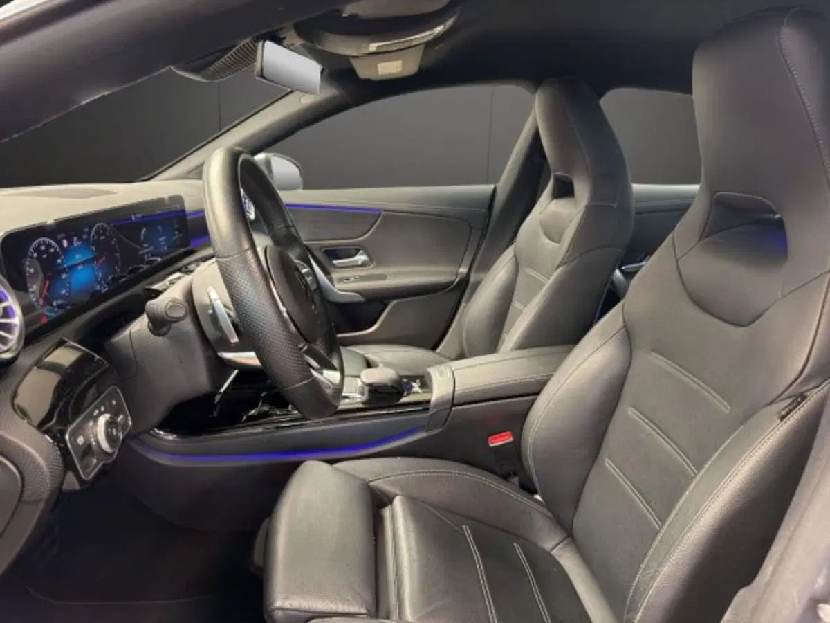Mercedes-Benz CLA Shooting Brake usata a Novara (7)