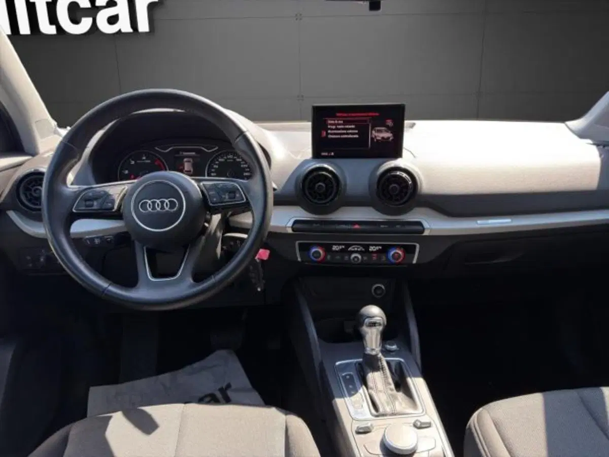 Audi Q2 usata a Novara (13)