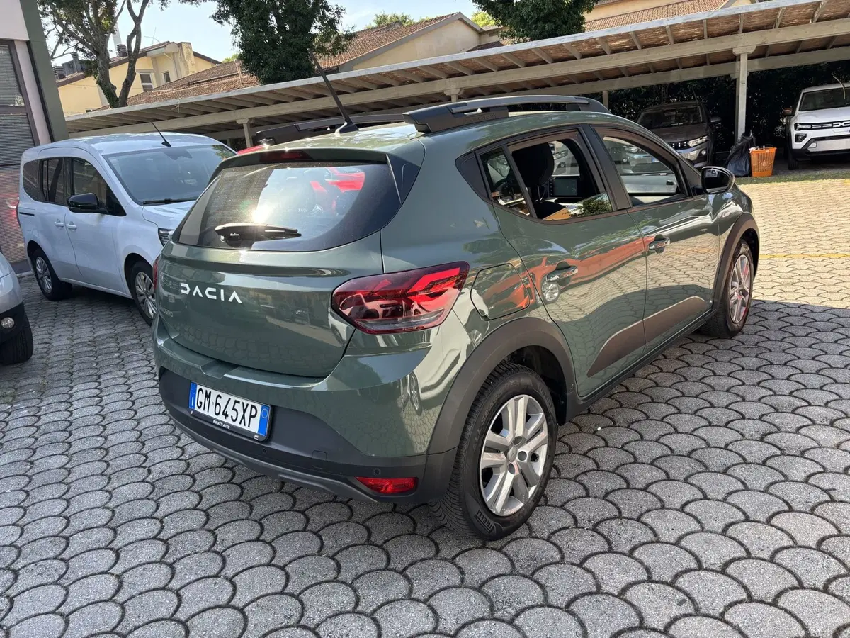 Dacia Sandero usata a Firenze (3)
