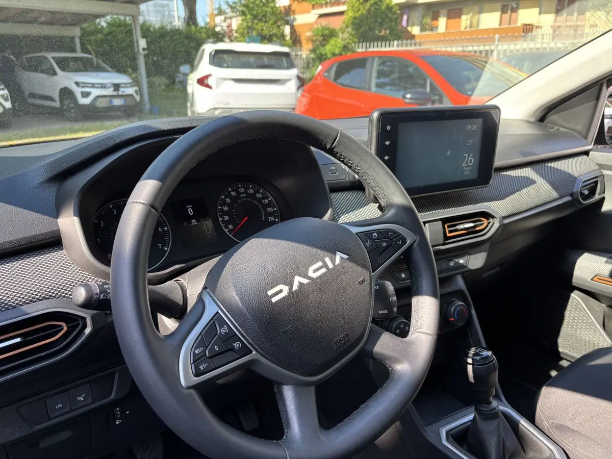 Dacia Sandero usata a Firenze (6)