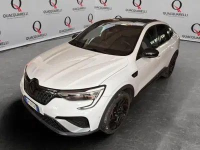 Renault Arkana 1.6 full hybrid Esprit Alpine 145cv del 2023 usata a Milano