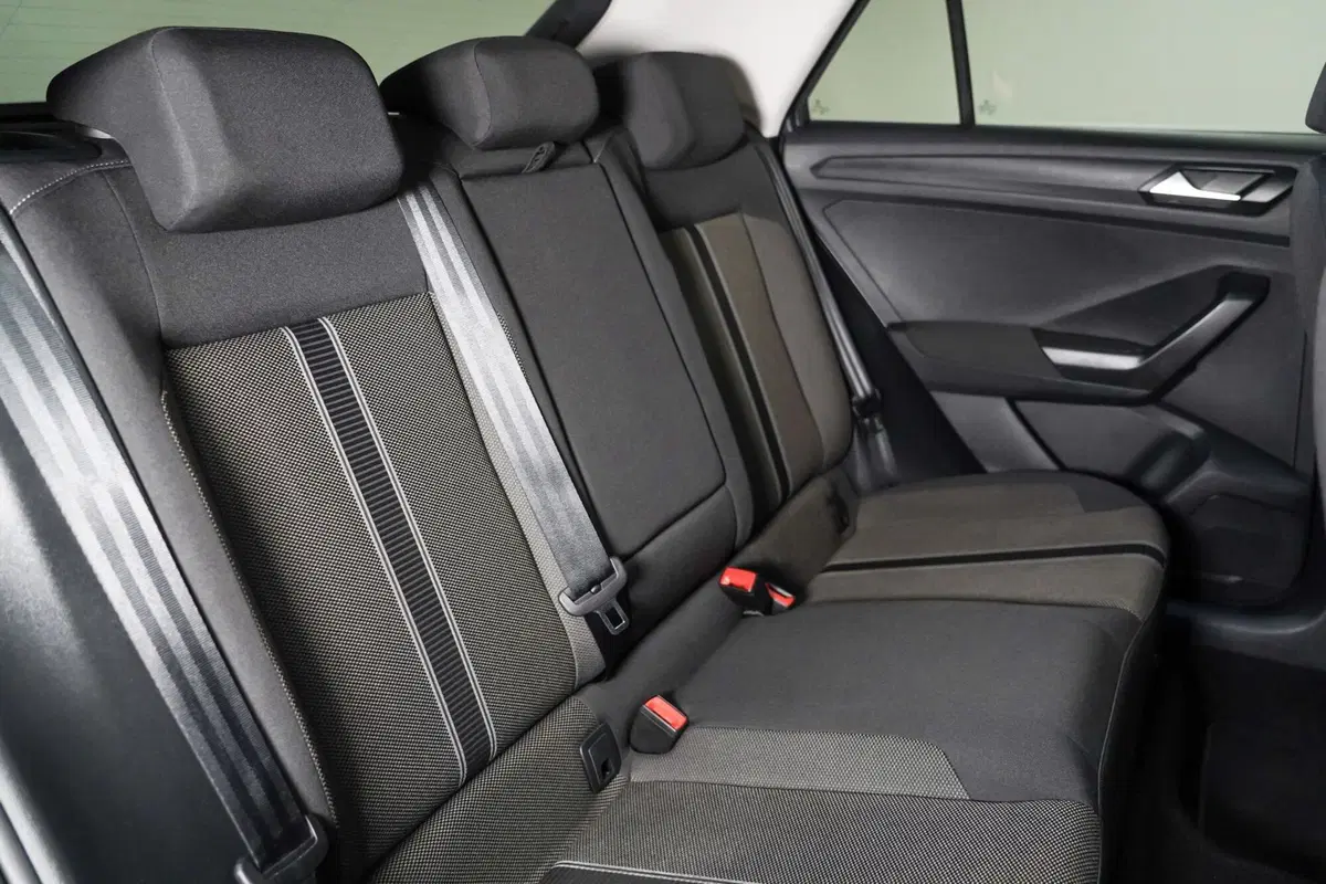 Volkswagen T-Roc usata a Varese (12)