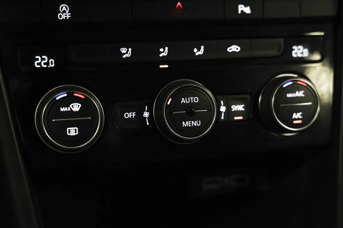 Volkswagen T-Roc usata a Varese (15)