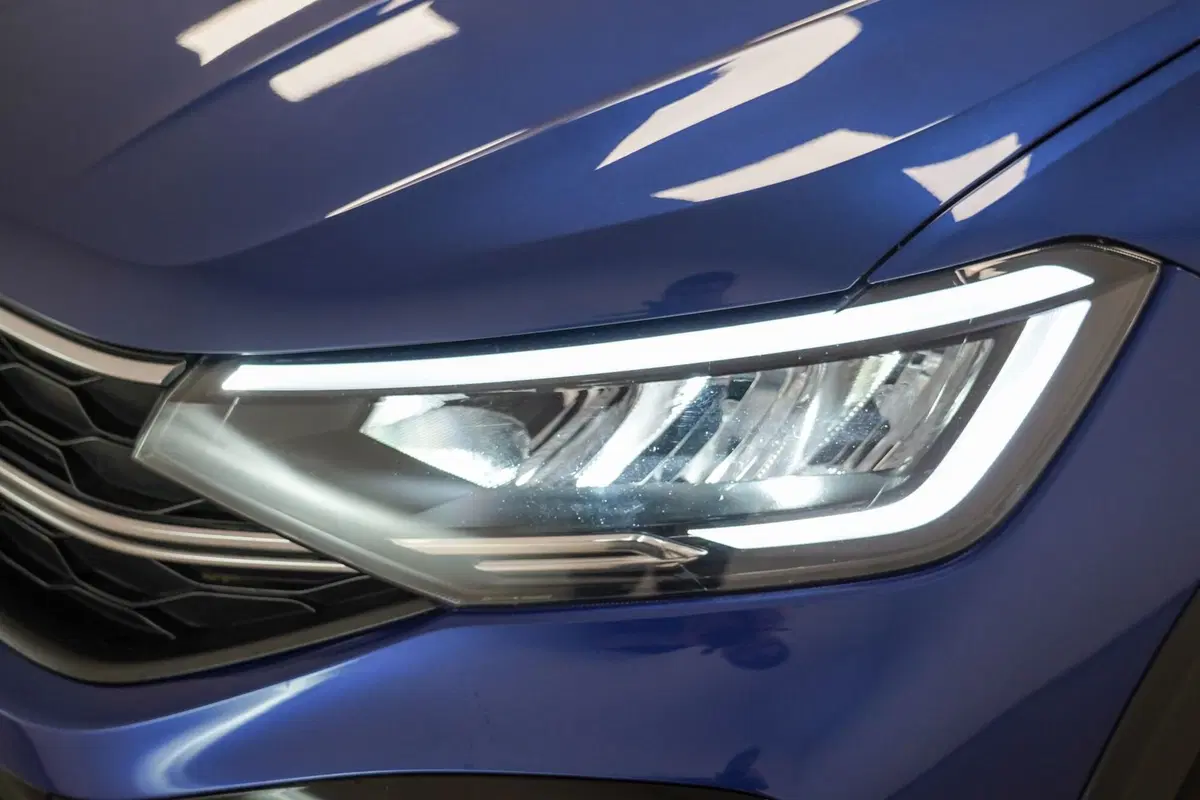 Volkswagen Taigo usata a Varese (8)