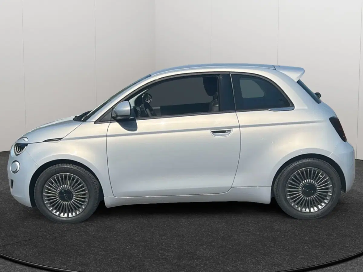 Fiat 500 nuova a Roma (2)
