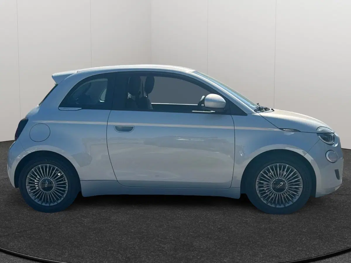 Fiat 500 nuova a Roma (7)