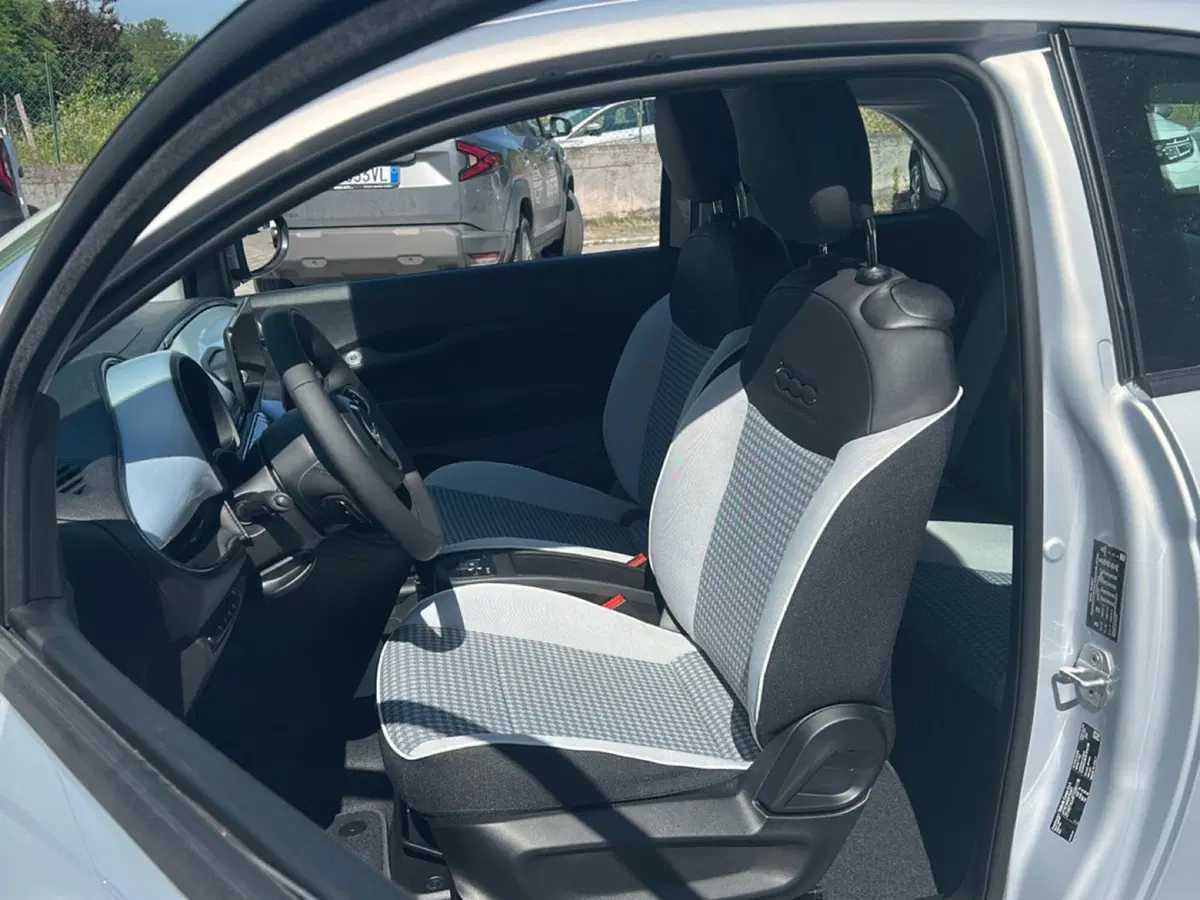 Fiat 500 nuova a Roma (9)
