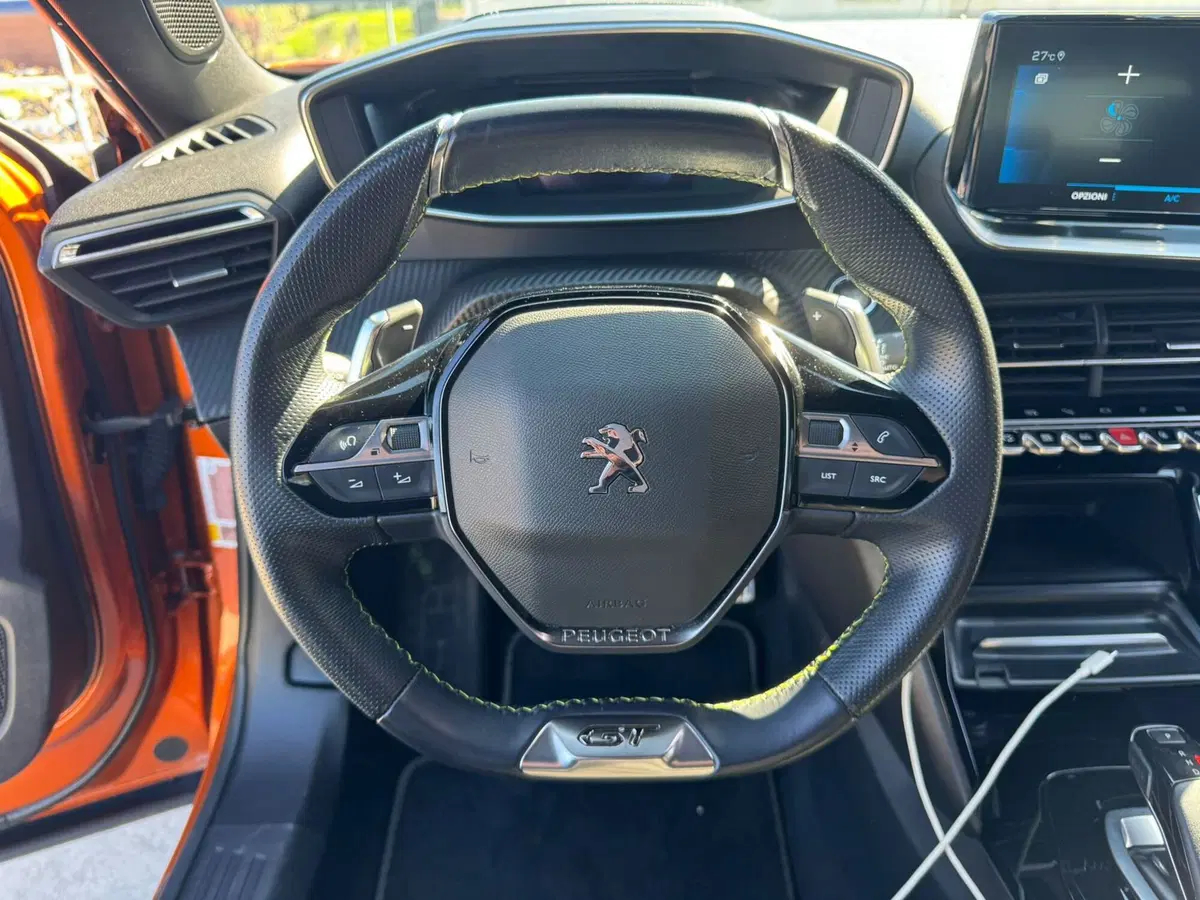 Peugeot 2008 usata a Salerno (18)