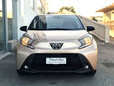 Toyota Aygo X 1.0 Trend Air 72cv s-cvt del 2022 usata a Pescara