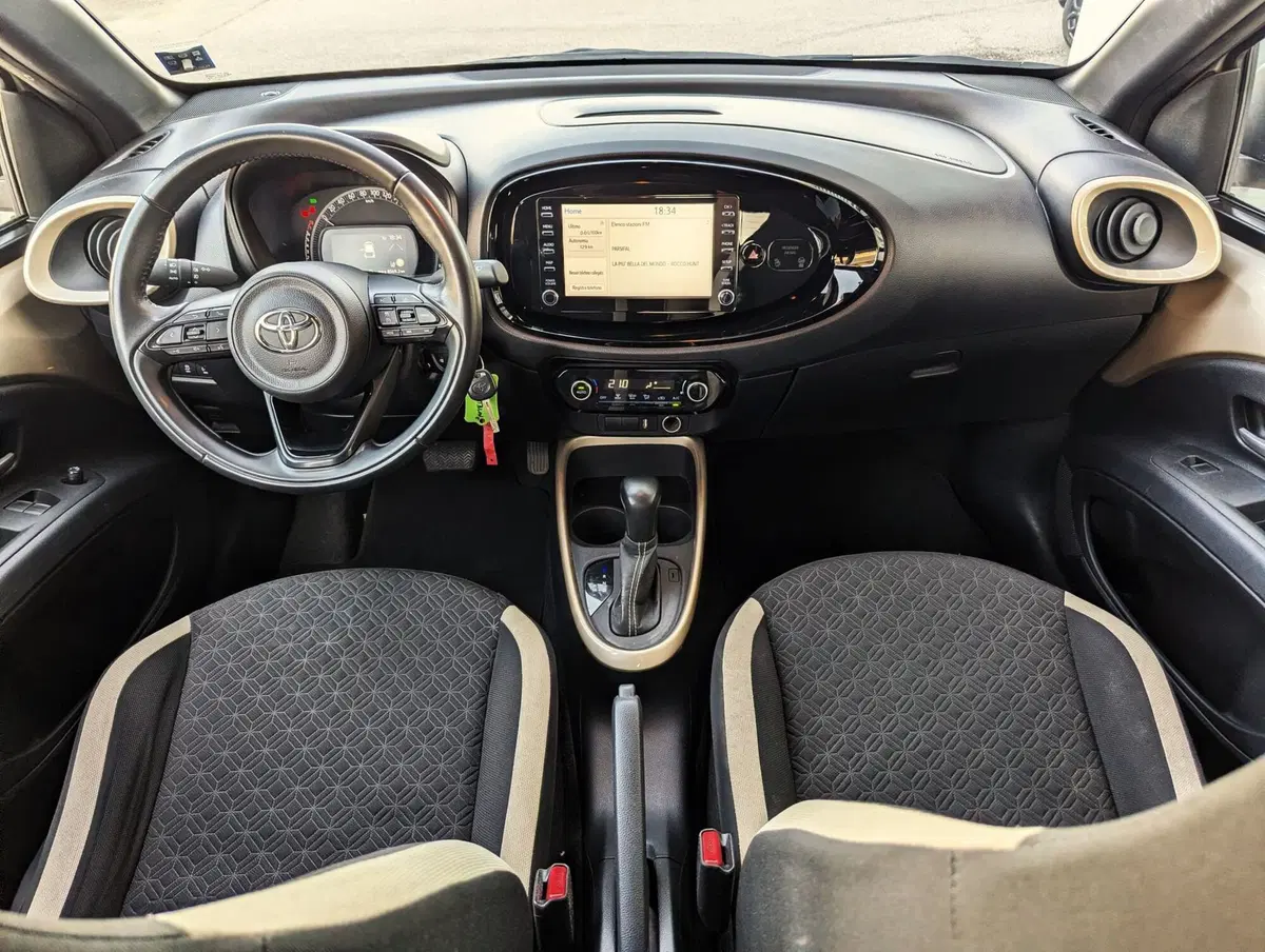 Toyota Aygo X usata a Pescara (10)
