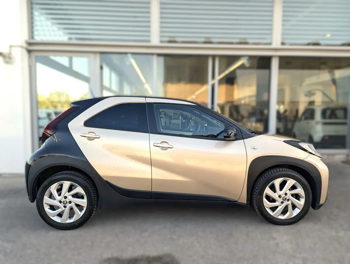 Toyota Aygo X usata a Pescara (4)