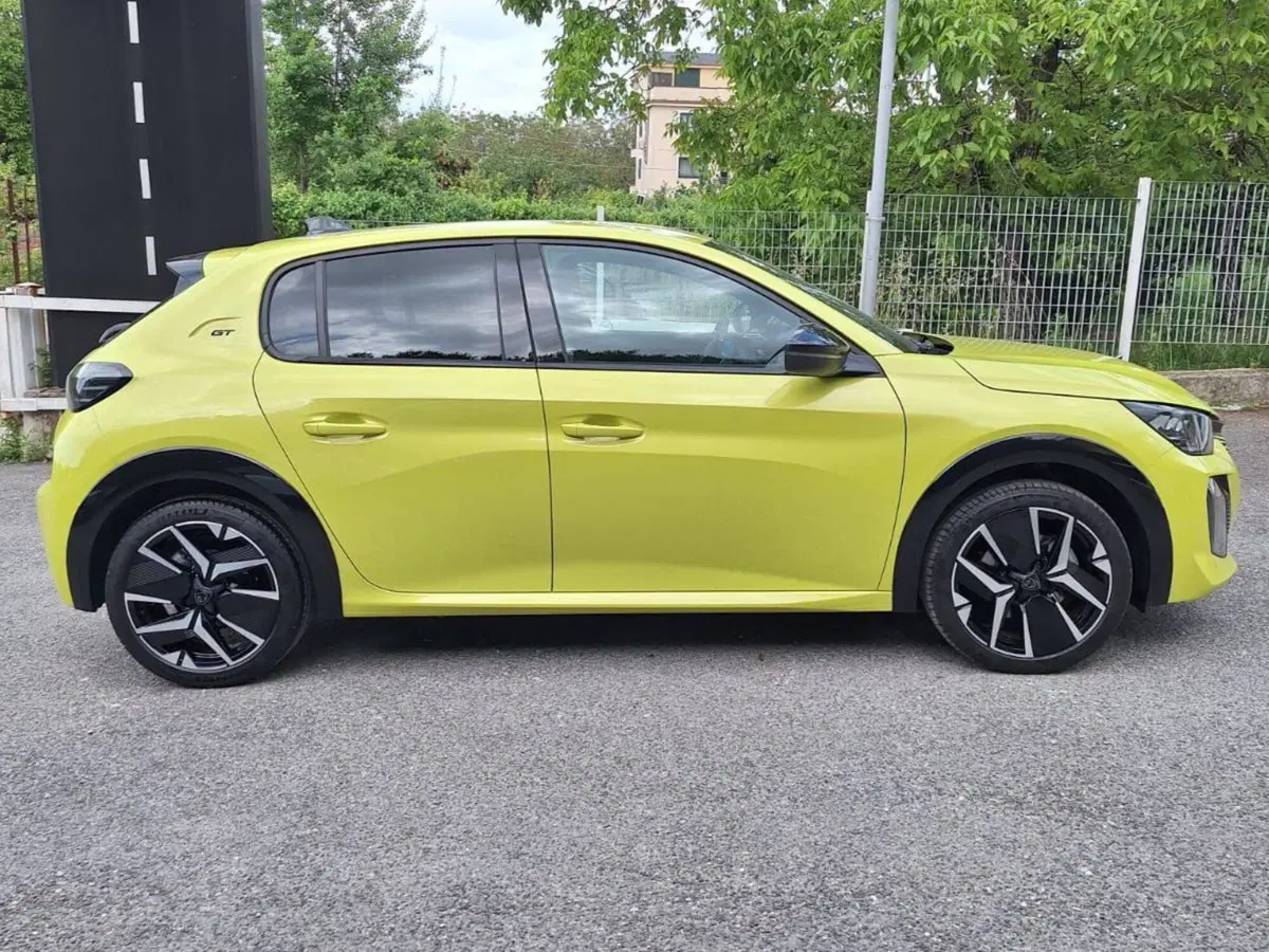 Peugeot 208 usata a Salerno (13)