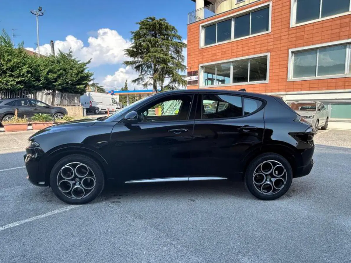 Alfa Romeo Tonale usata a Salerno (10)
