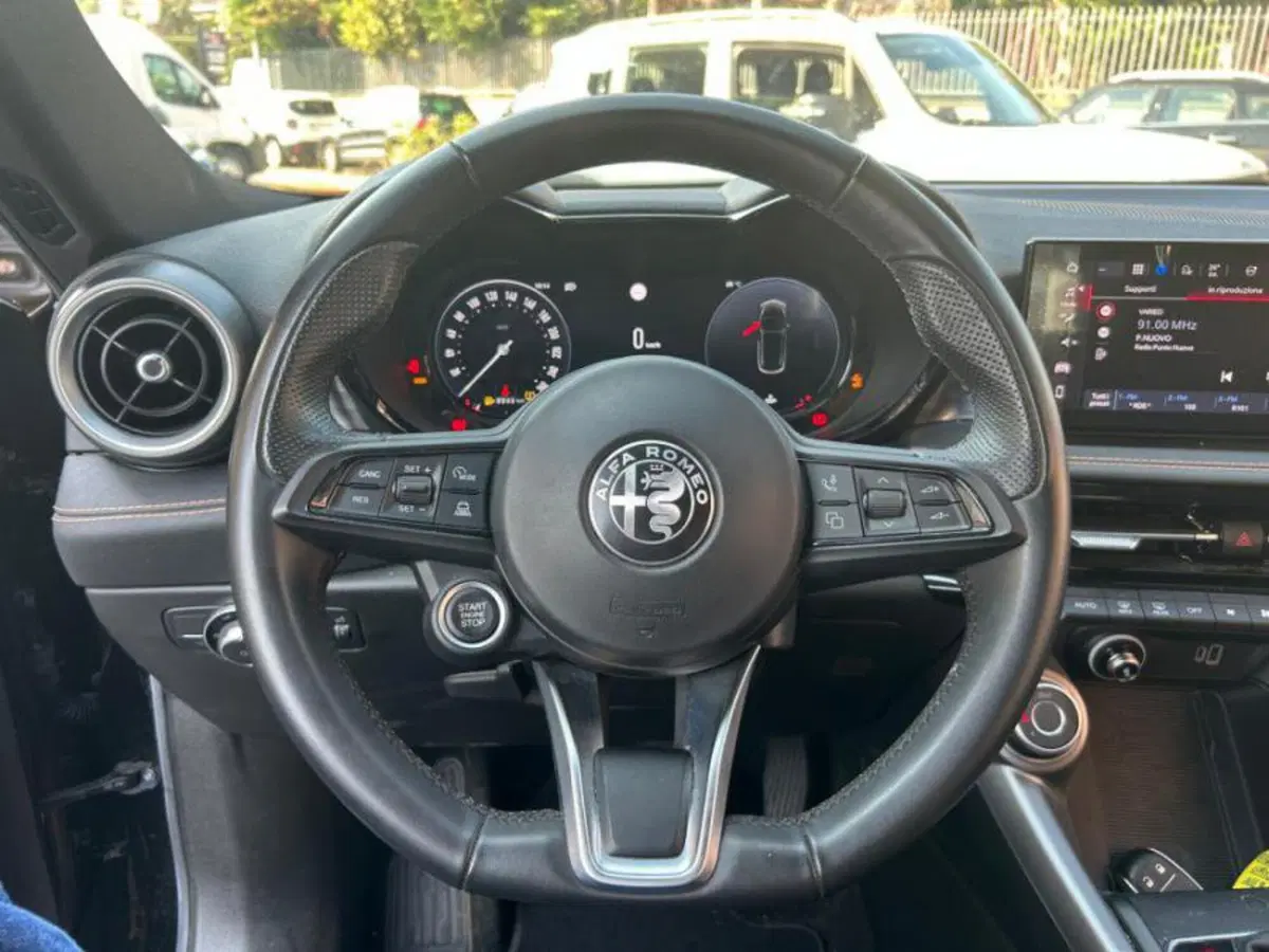 Alfa Romeo Tonale usata a Salerno (17)