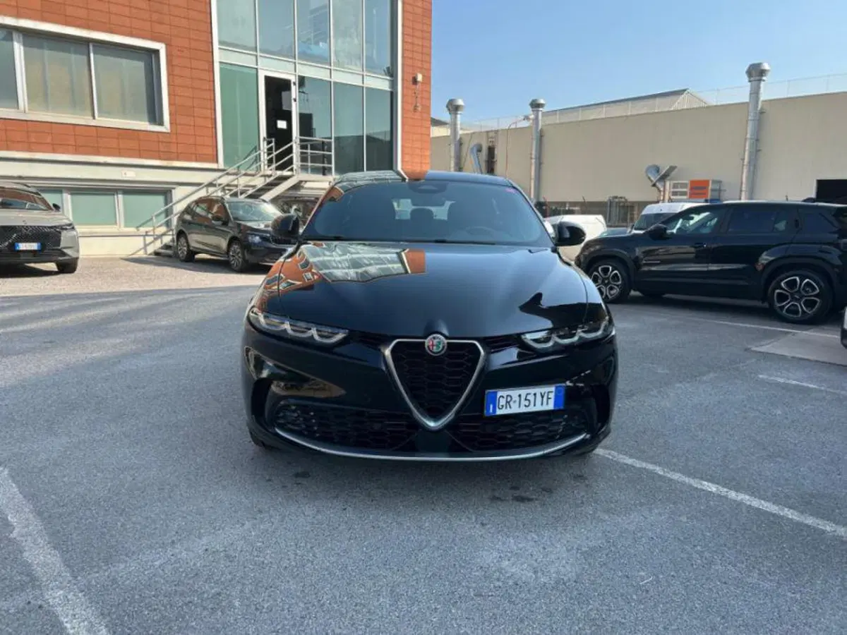 Alfa Romeo Tonale usata a Salerno (9)