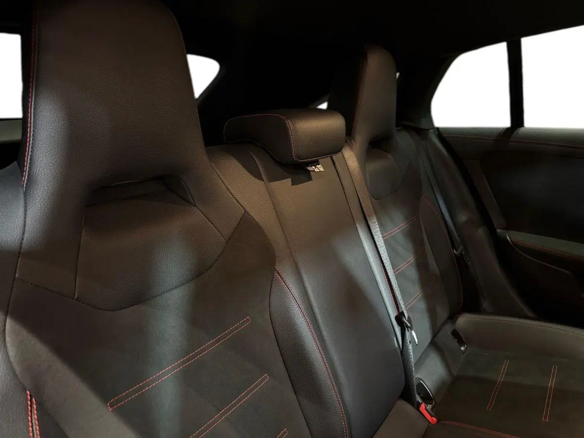 Mercedes-Benz CLA Shooting Brake usata a Firenze (16)