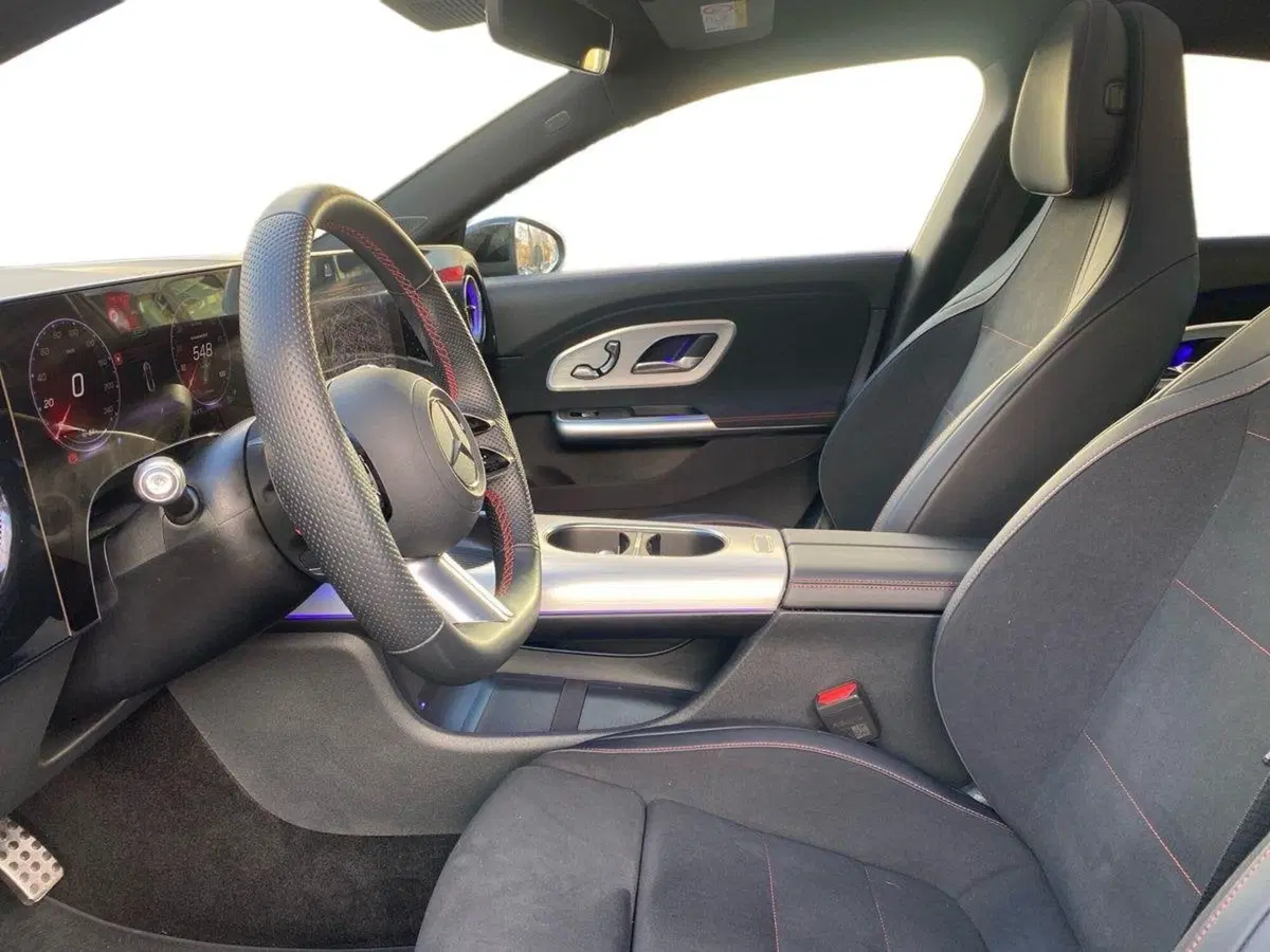 Mercedes-Benz CLA EQ usata a Firenze (10)