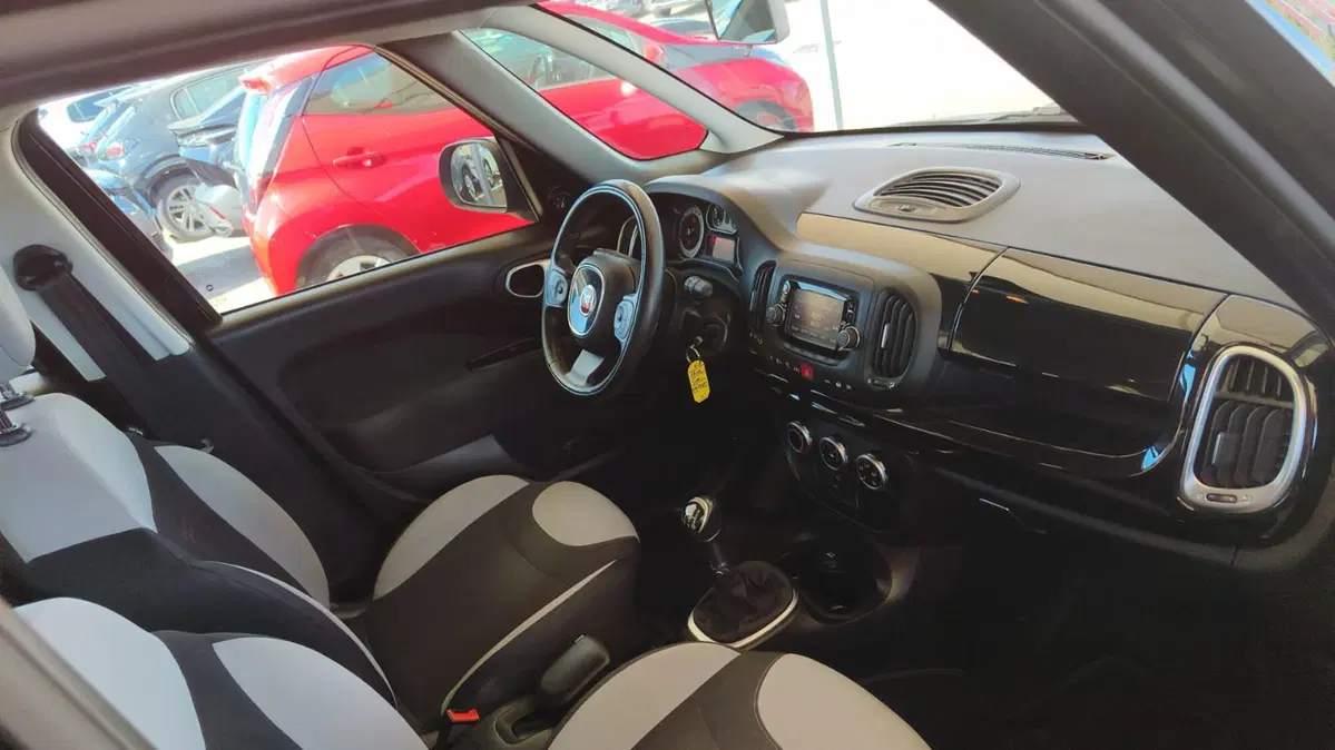 Fiat 500L usata a Firenze (11)