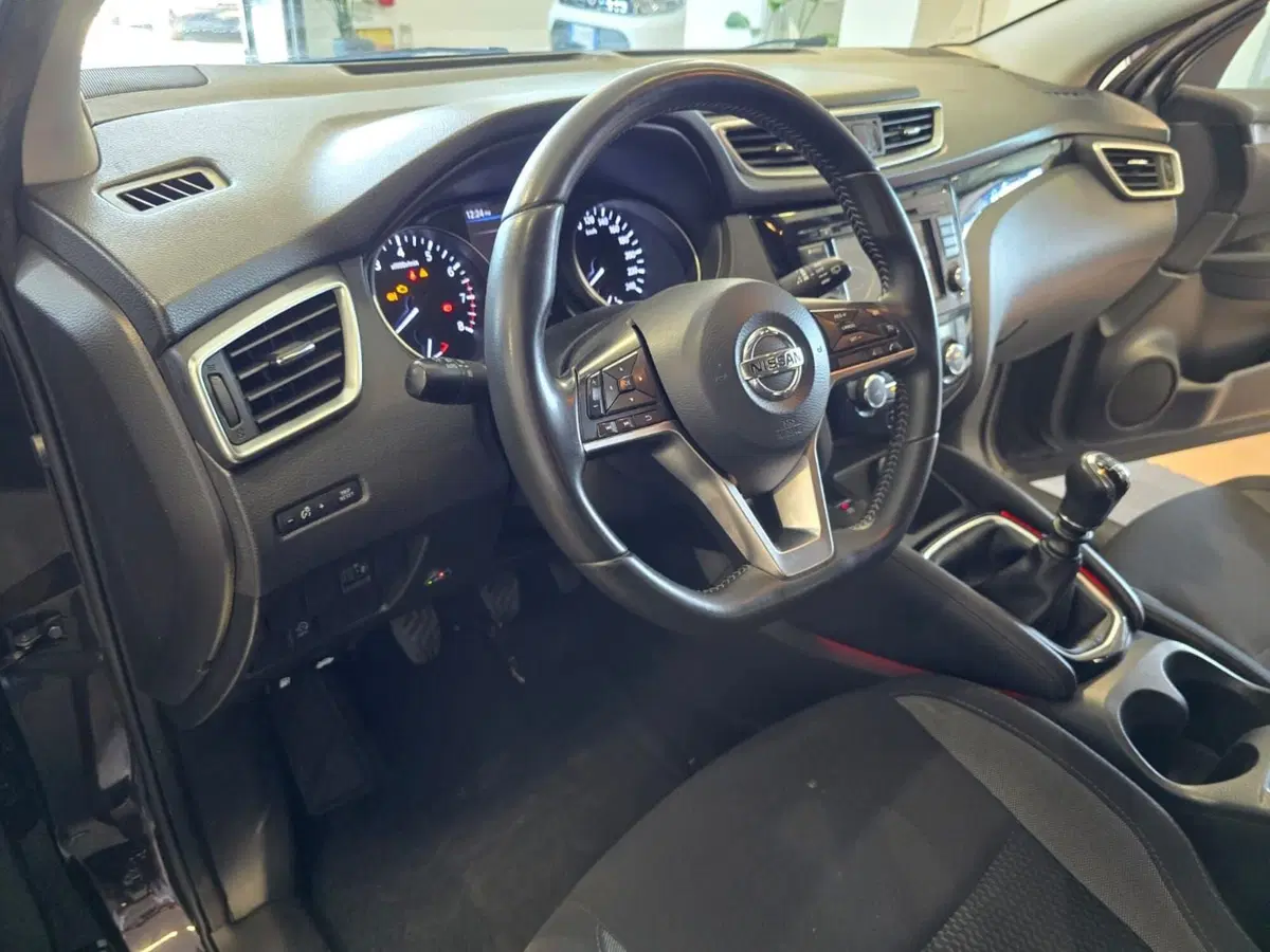 Nissan Qashqai usata a Rimini (7)