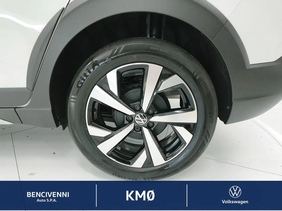 Volkswagen Taigo nuova a Catanzaro (15)