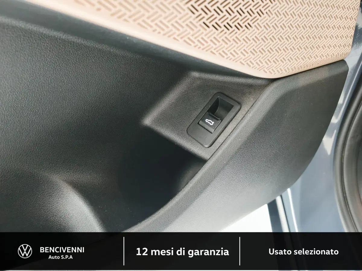 BMW Serie 2 Active Tourer usata a Catanzaro (17)