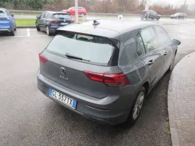 Volkswagen Golf 2.0 TDI SCR Life del 2022 usata a Catanzaro