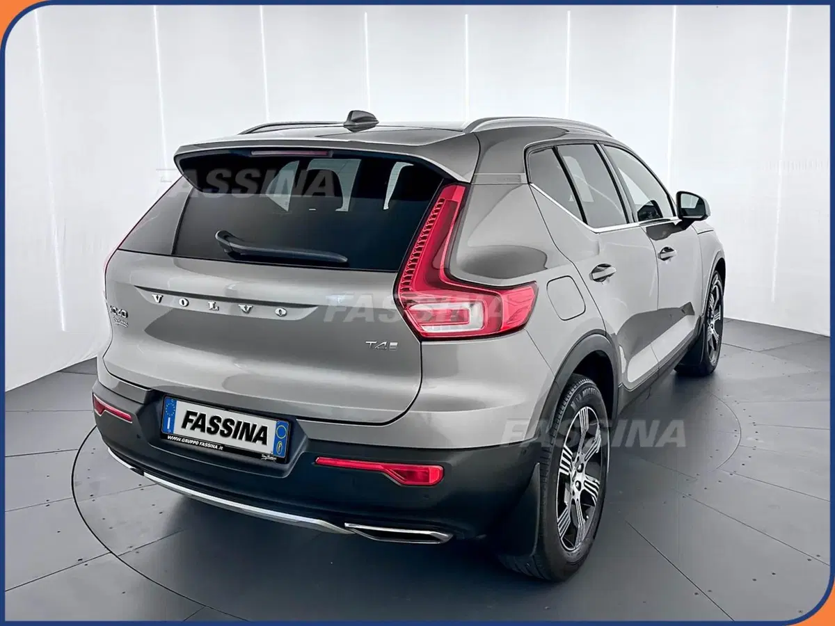 Volvo XC40 usata a Milano (6)