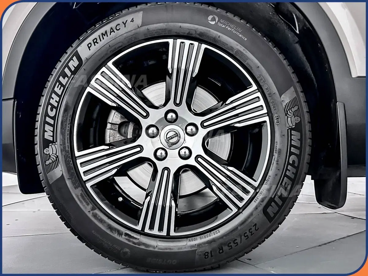 Volvo XC40 usata a Milano (7)