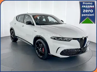 Alfa Romeo Tonale 1.5 hybrid Veloce 160cv tct7 del 2024 usata a Milano