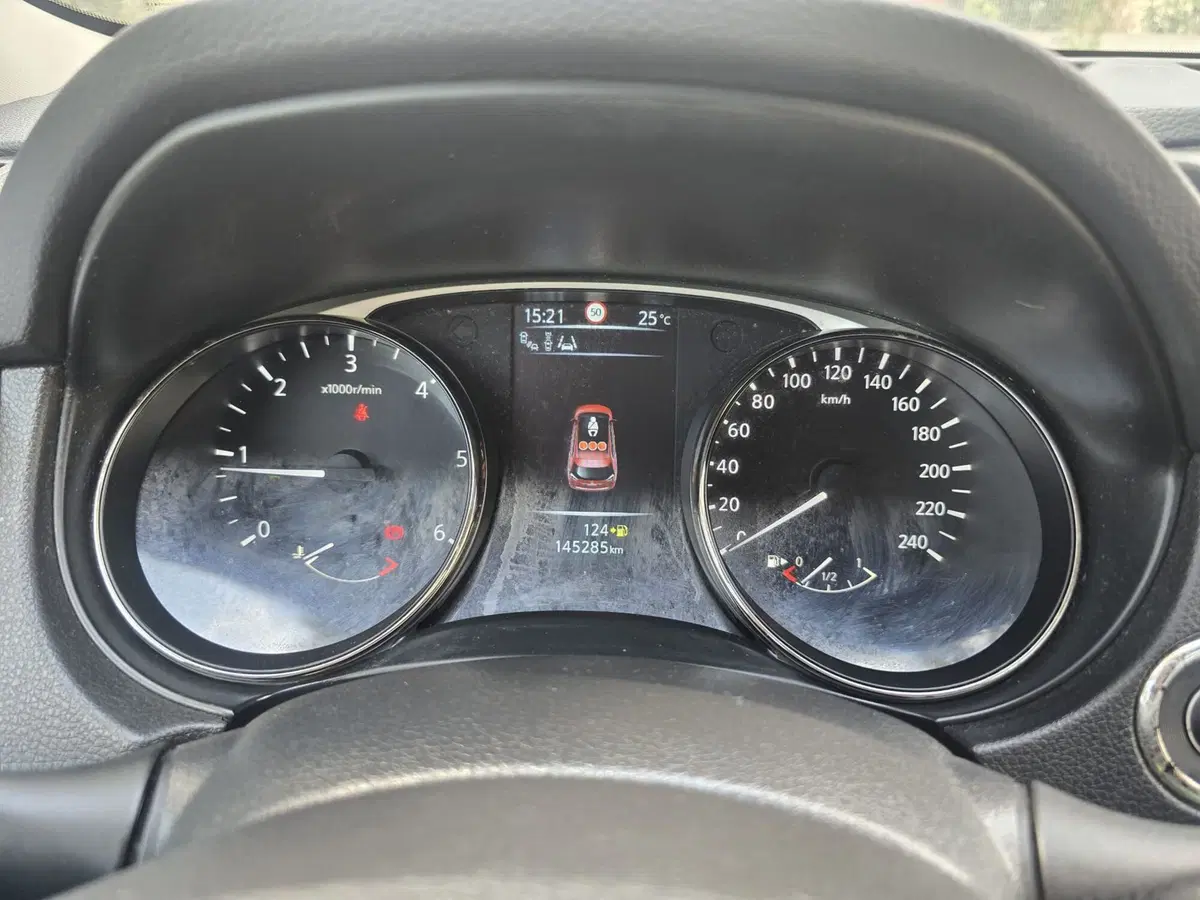 Nissan X-Trail usata a Massa-Carrara (9)