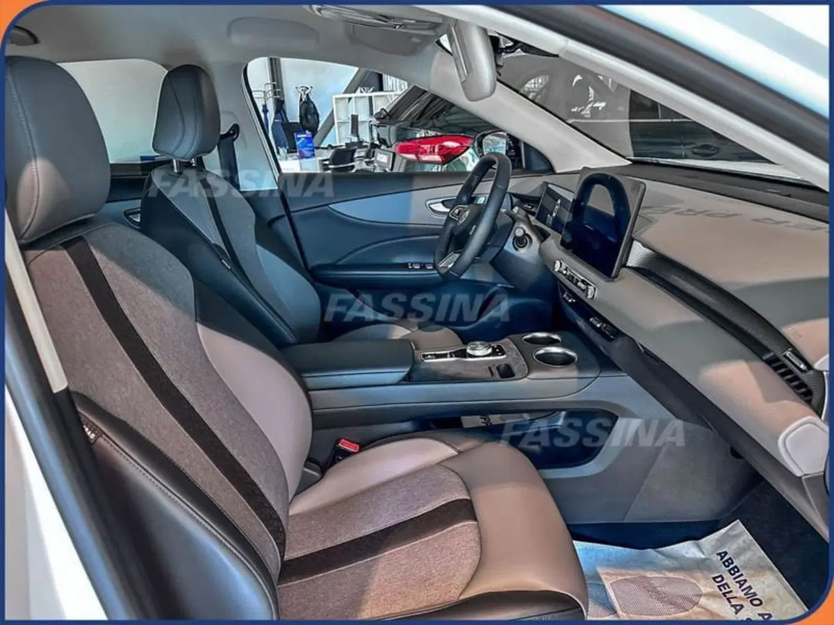 Mg MGS5 usata a Milano (12)