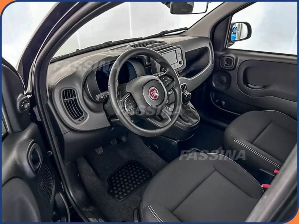 Fiat Pandina nuova a Milano (9)