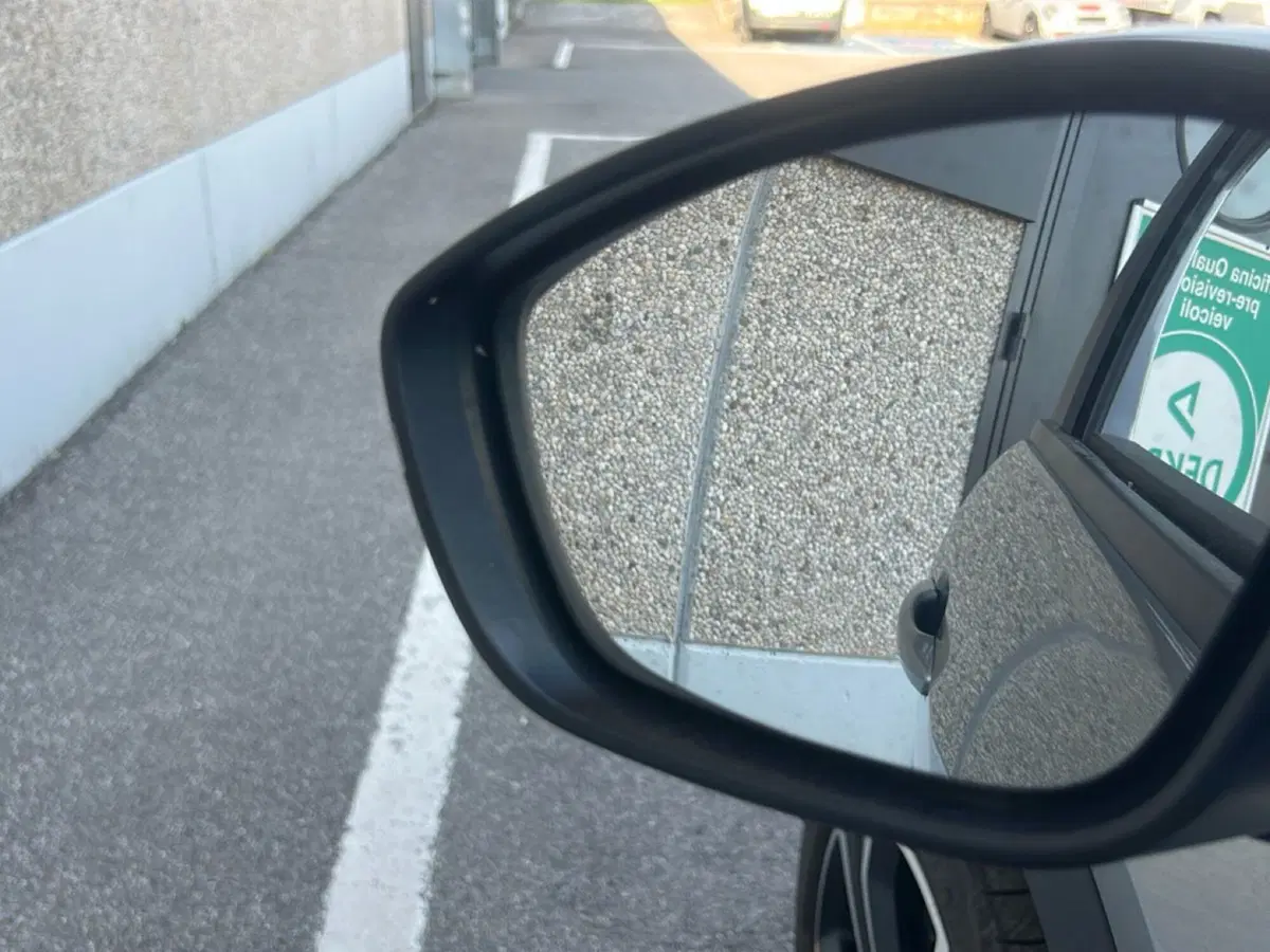 Jeep Avenger usata a Bergamo (18)