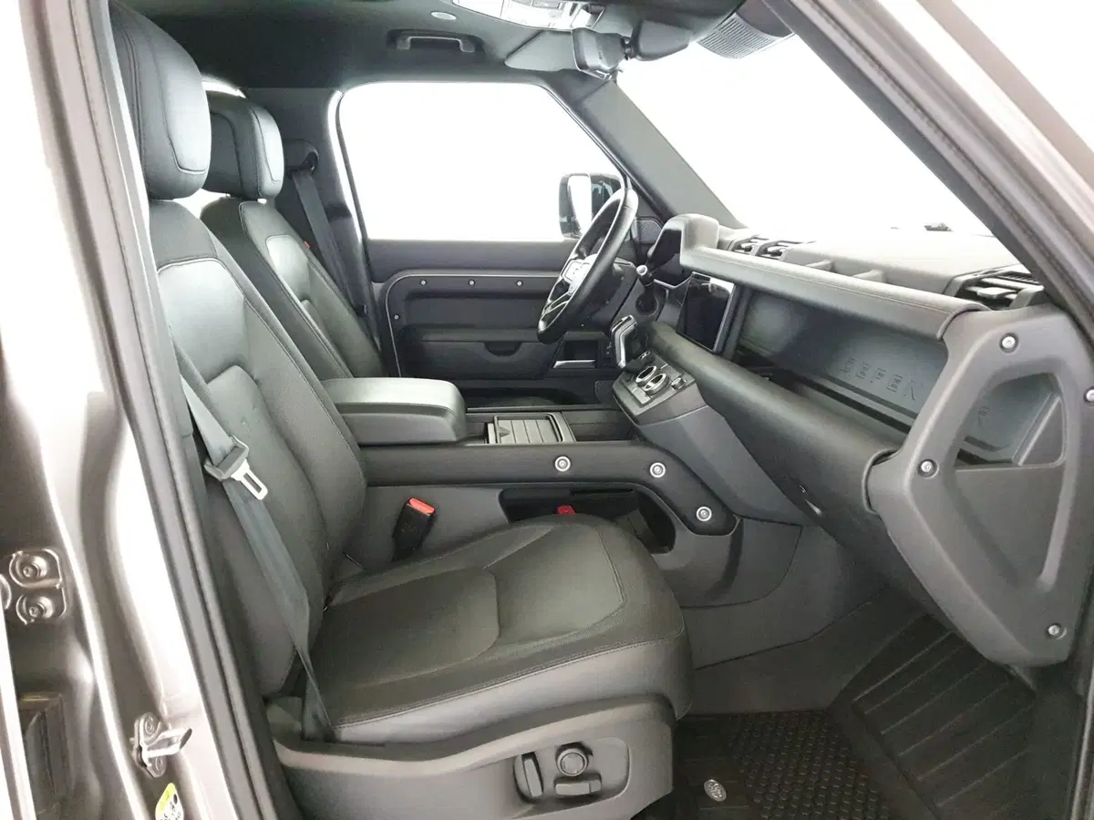 Land Rover Defender usata a Monza e Brianza (3)