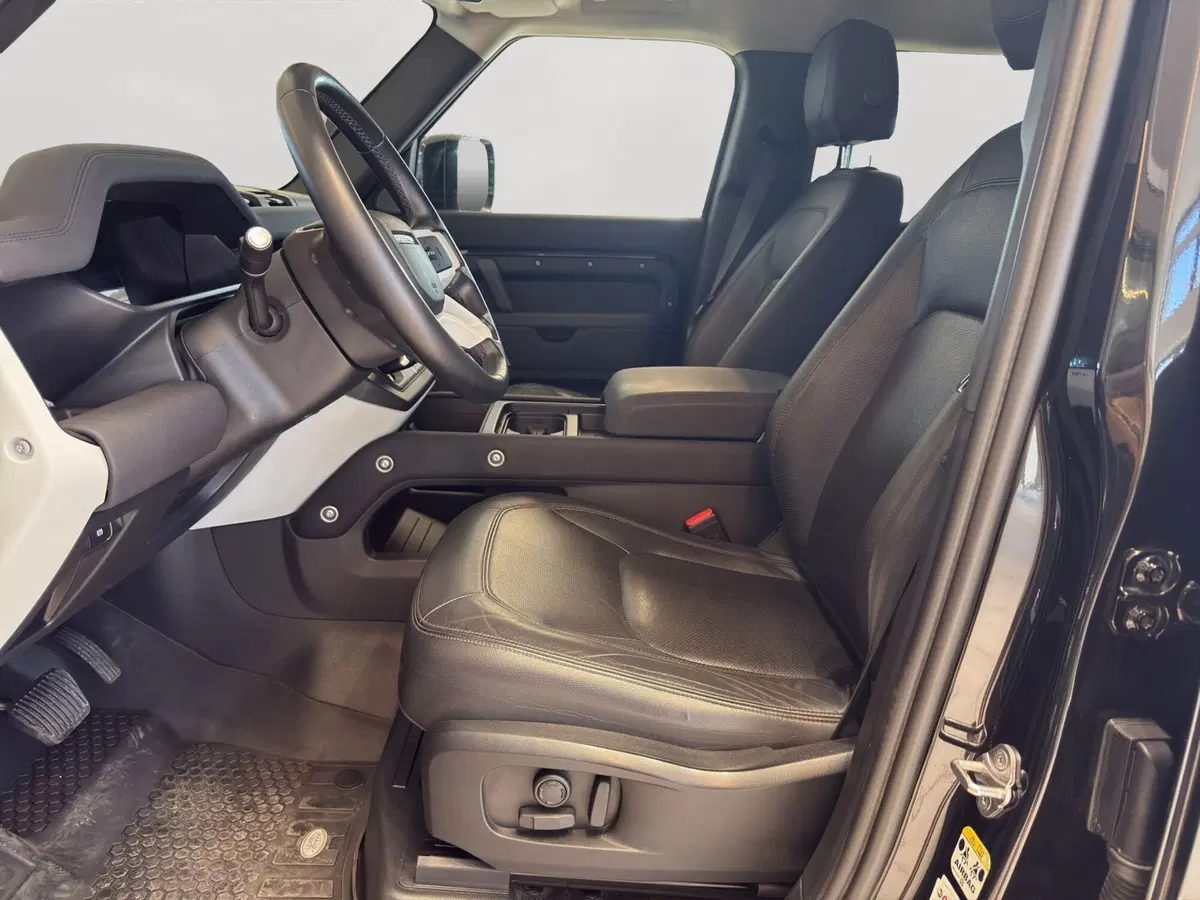 Land Rover Defender usata a Latina (11)