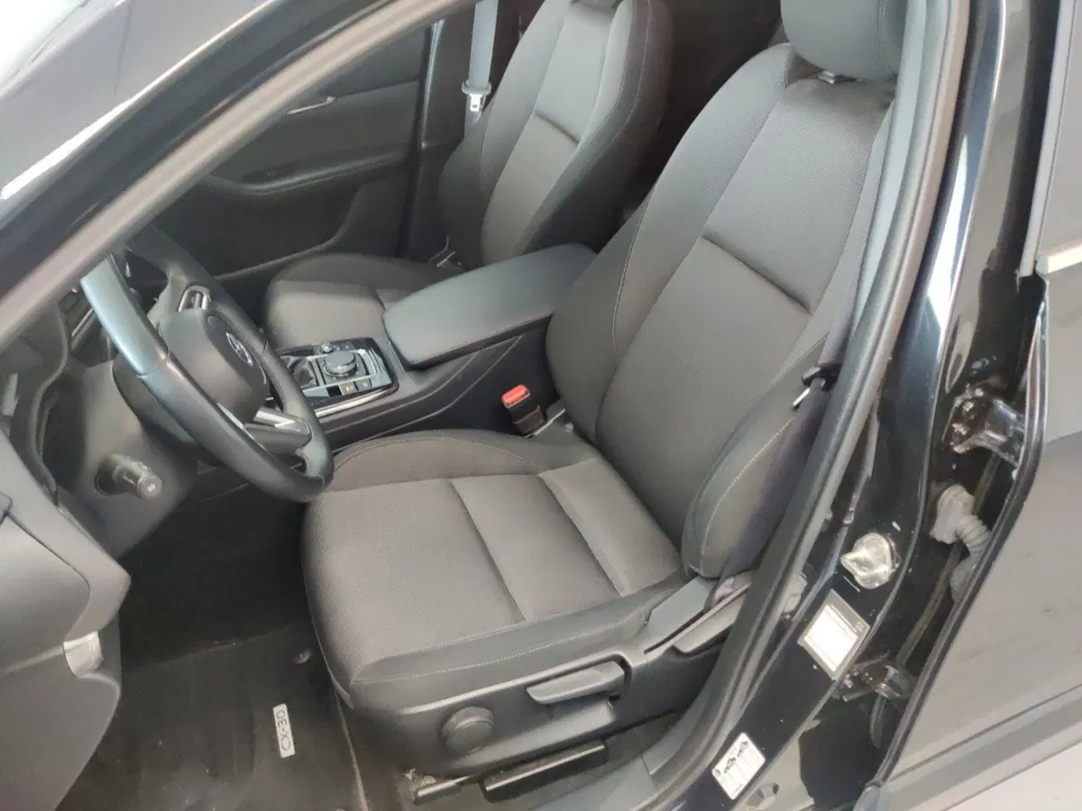 Mazda CX-30 usata a Arezzo (13)
