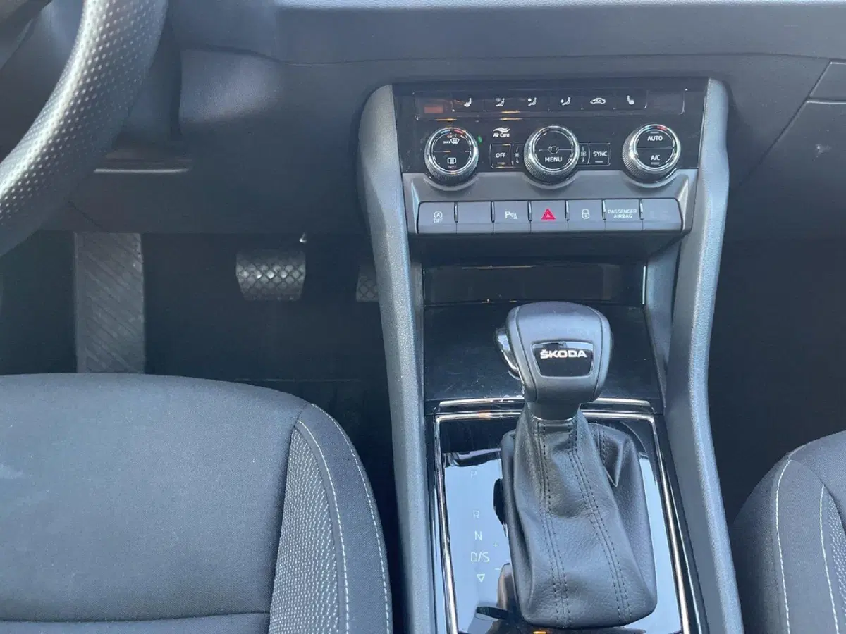 Skoda Karoq usata a Cagliari (17)