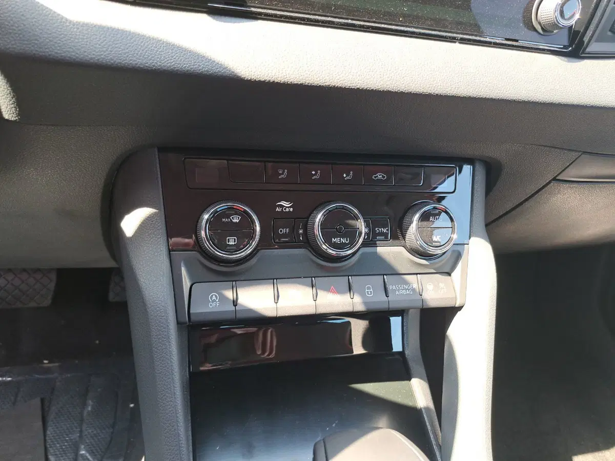 Skoda Karoq nuova a Cagliari (7)