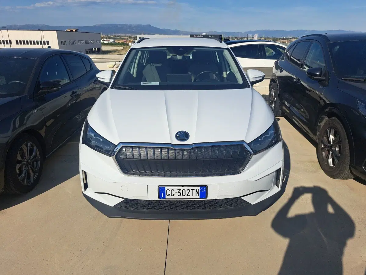 Skoda Enyaq nuova a Cagliari (3)